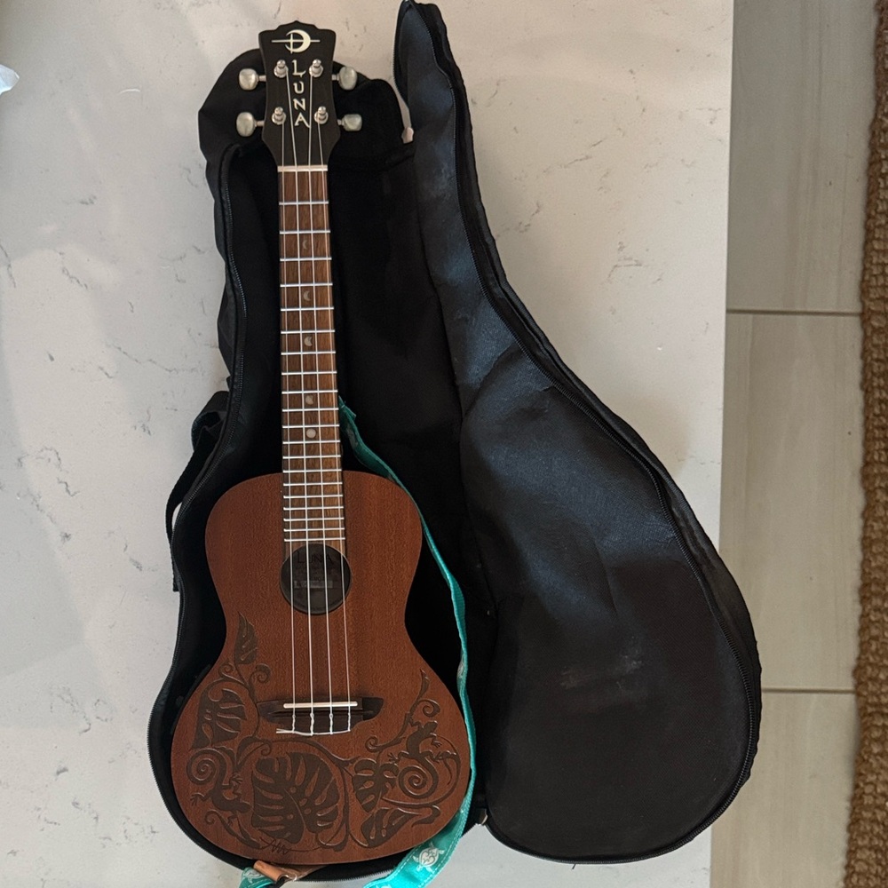 Wooden Luna Ukulele with Floral Design